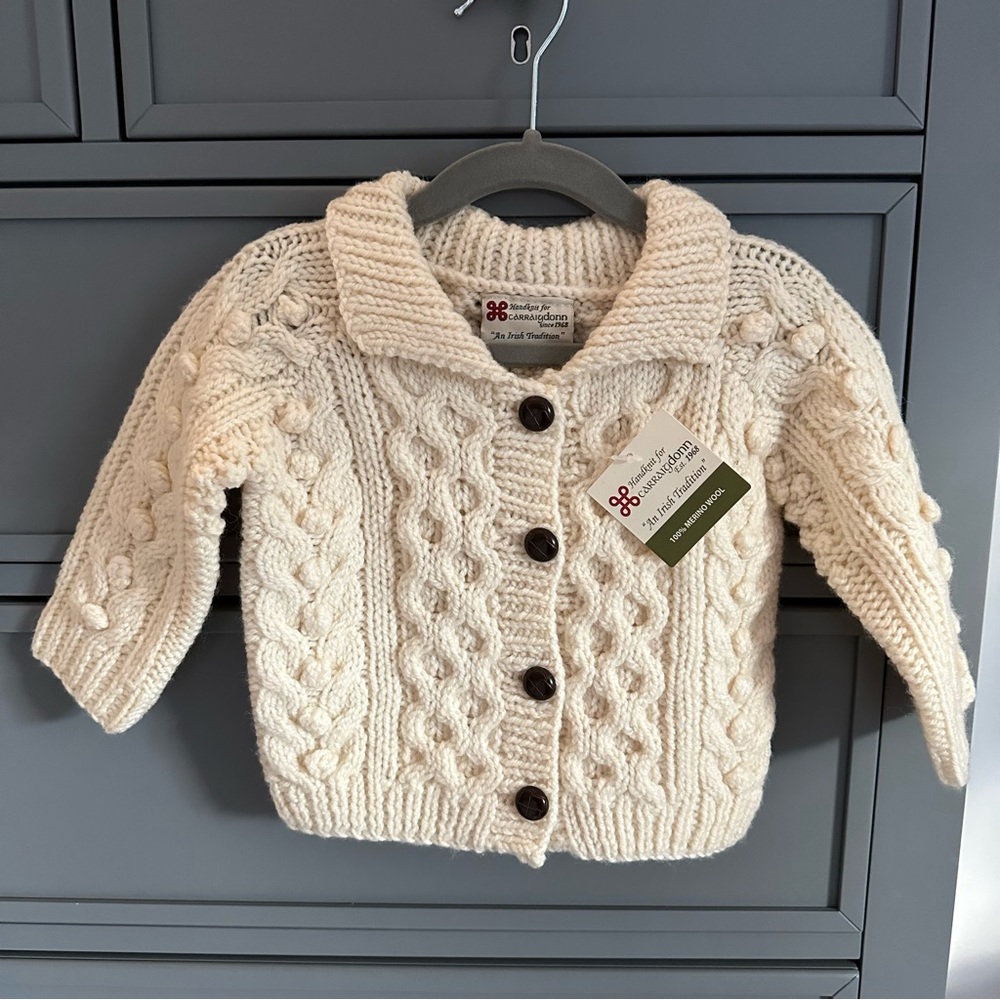 NWT HAND KNIT IRISH WOOL CARDIGAN SWEATER SIZE M (6-12 MONTHS)